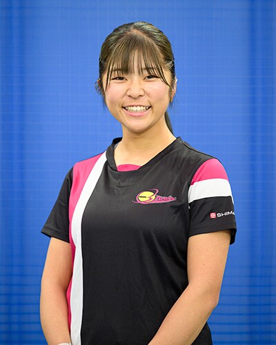 小方里奈
