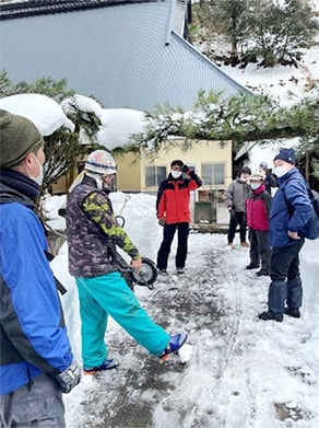 铲雪