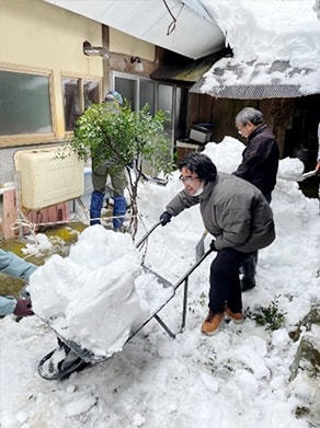 铲雪