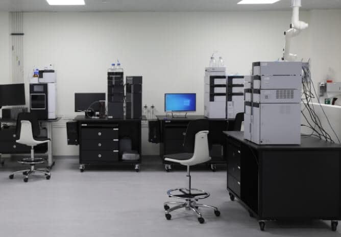 Logistics, laboratory, and systems GC assembly functions strengthened to expand operations; Shimadzu Middle East & Africa FZE (SMEA) built a new head office